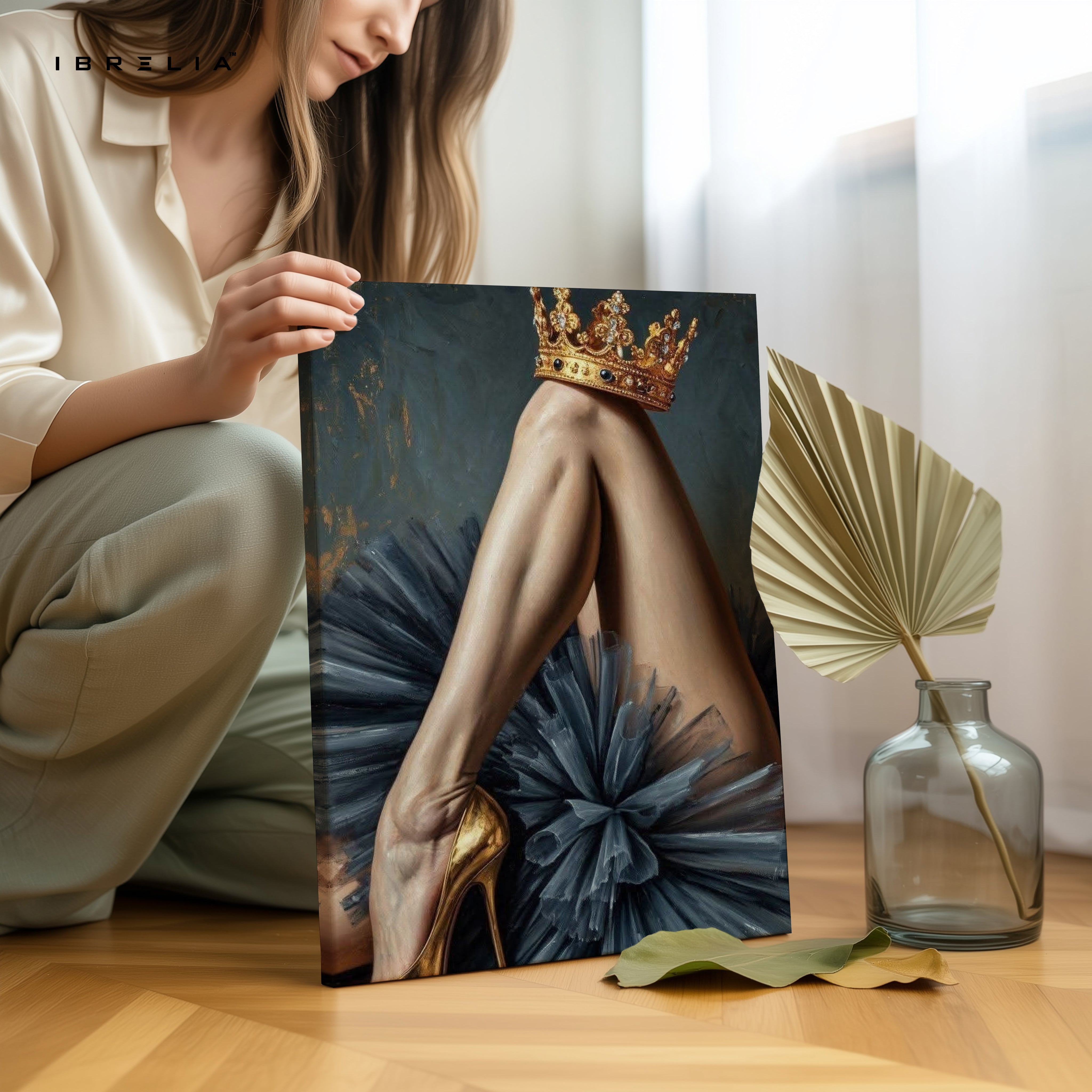 Crowned Elegance Art – 4K Ultra Wrap Frame Wall Art in Pakistan | IBRELIA™