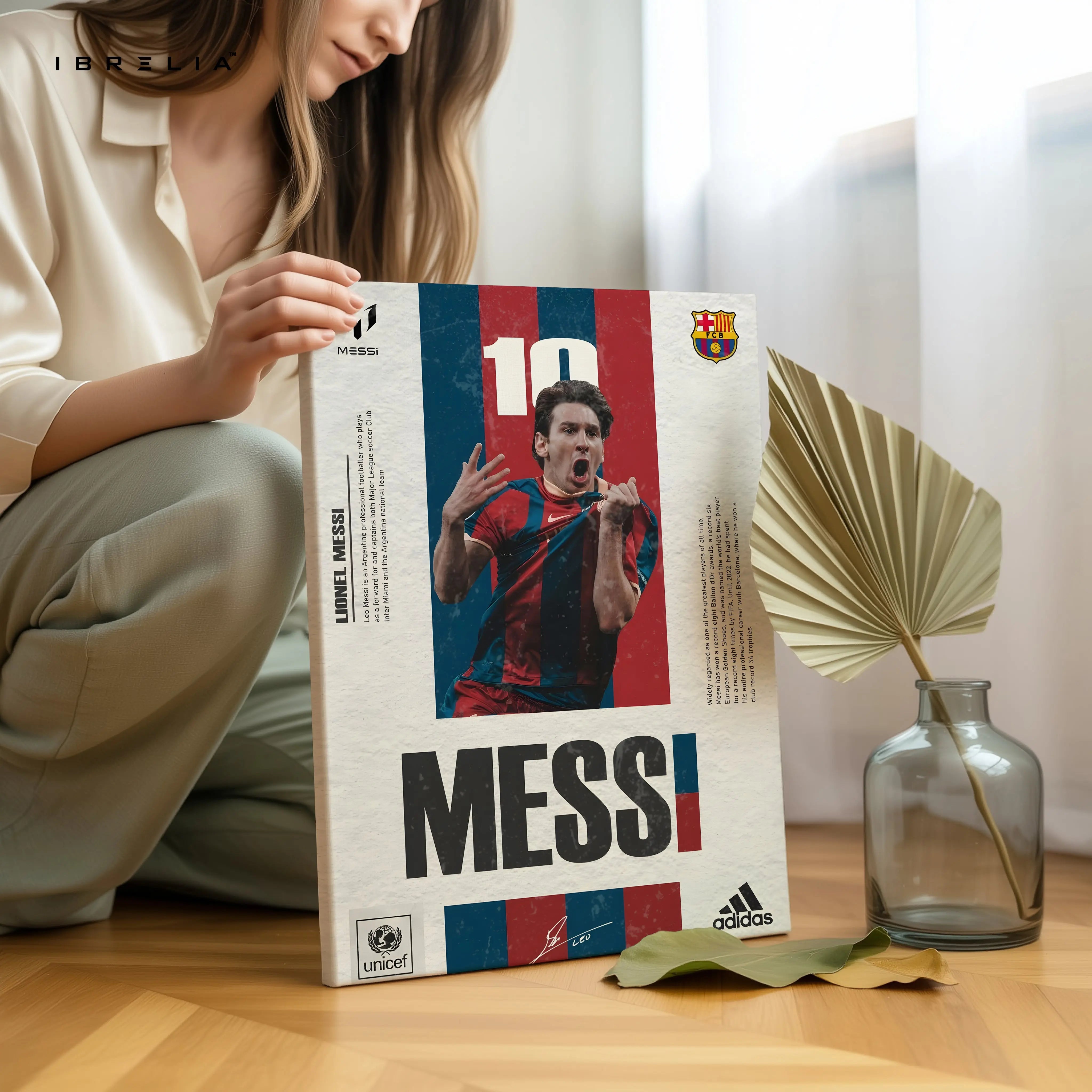 Lionel Messi FC Barcelona Iconic No.10 Poster Art – 4K Ultra Wrap Frame Wall Art in Pakistan | IBRELIA™ IBRELIA