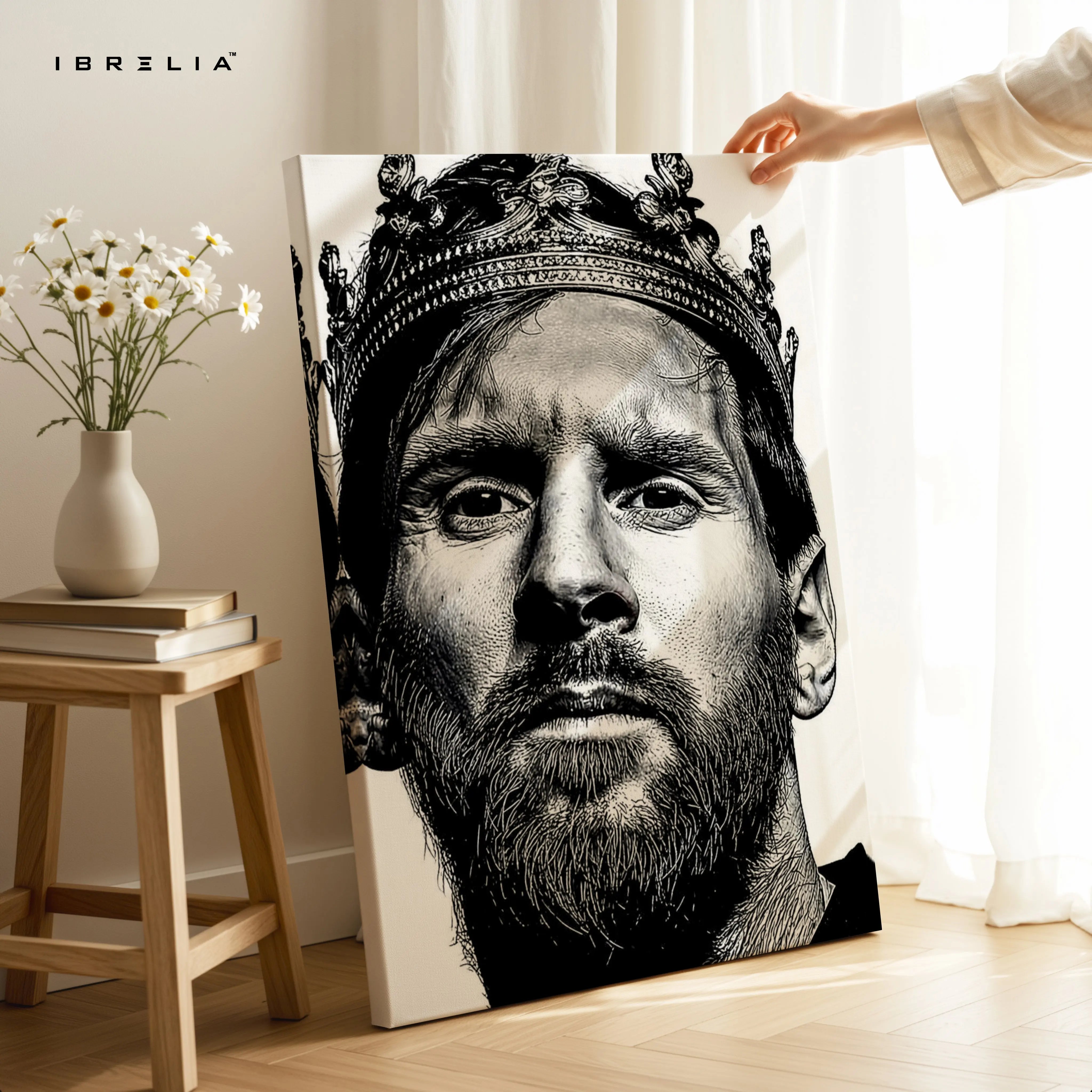 Lionel Messi Crown Portrait Wall Art – Black & White King Messi Canvas Frame | Football Legend Poster Pakistan | IBRELIA™ IBRELIA