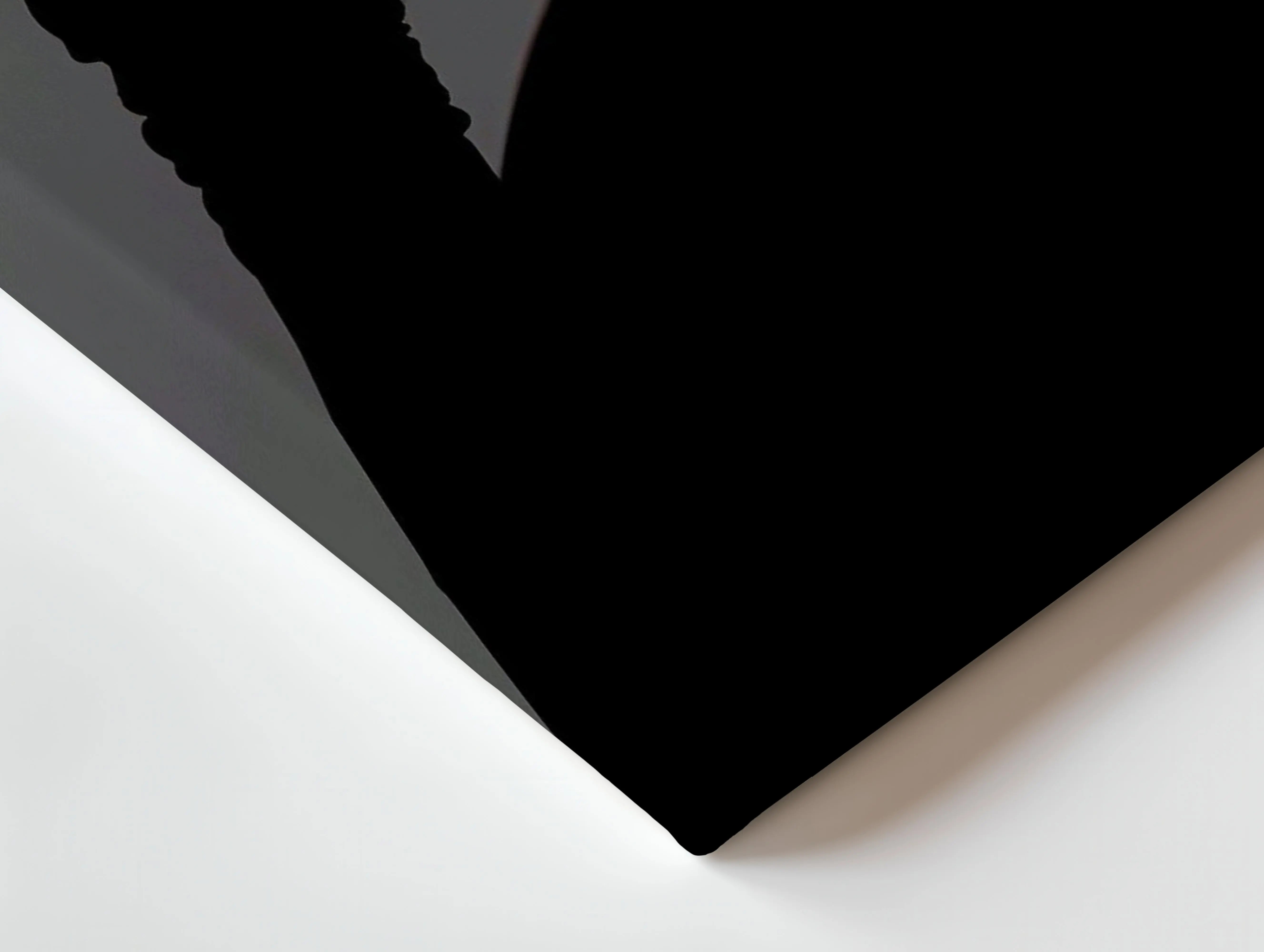Midnight Red Lips Noir Art – 4K Ultra Wrap Frame Wall Art in Pakistan | IBRELIA™ IBRELIA