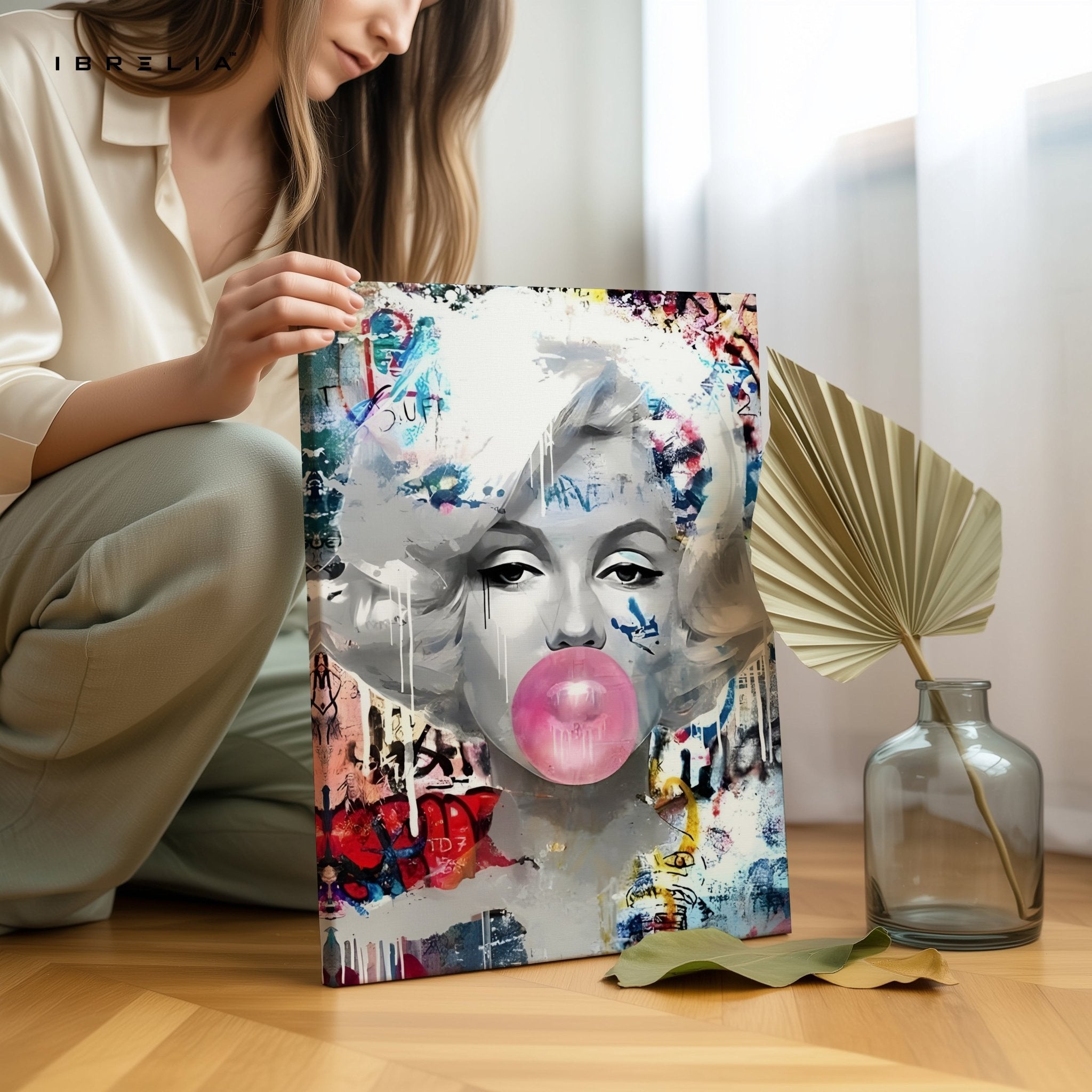 Marilyn Monroe “Bubblegum Graffiti” Wall Frame | 4K Ultra Wrap Frame Wall Art in Pakistan | IBRELIA™ - IBRELIA