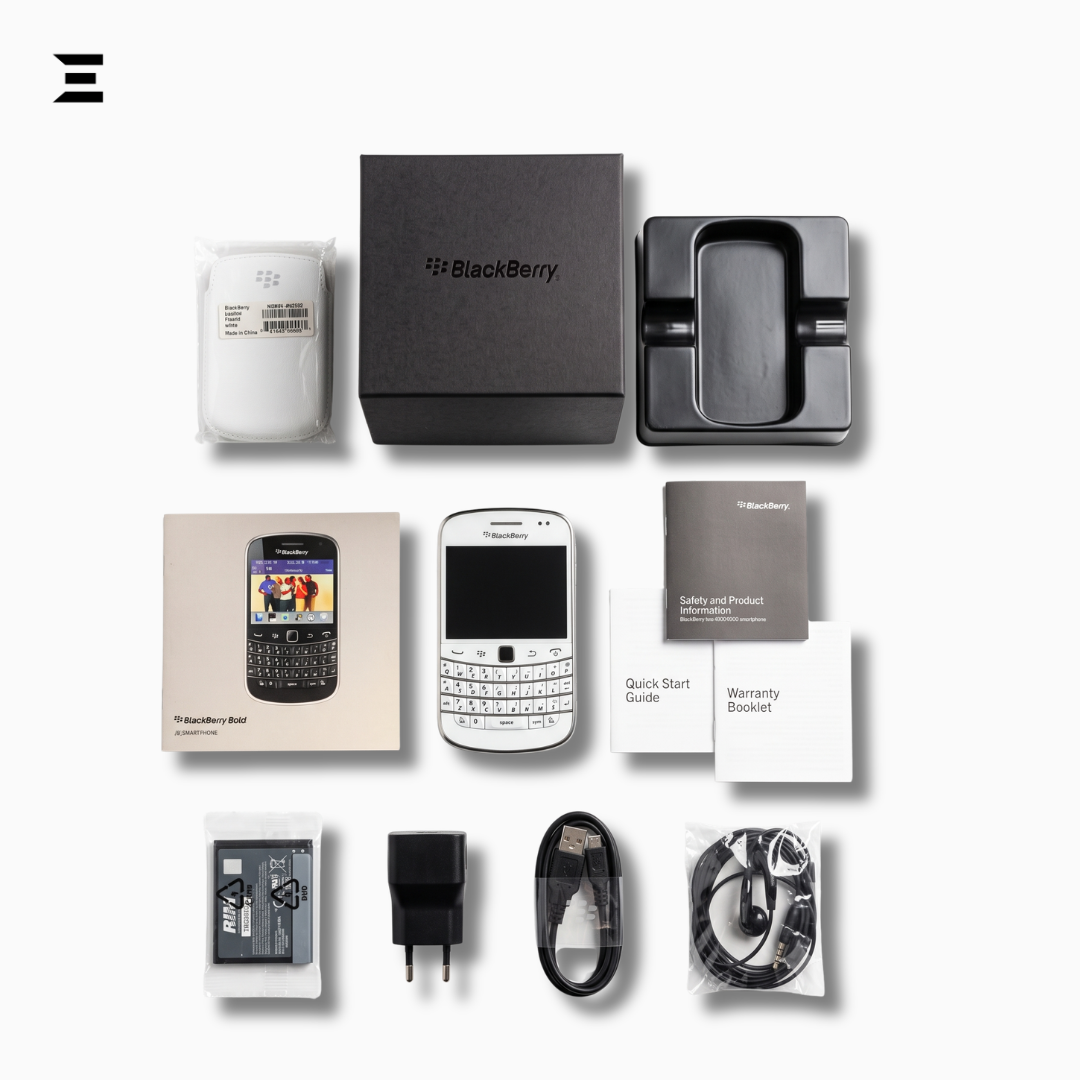 BlackBerry Bold 9900 White | Brand New | Factory Unlocked | Complete Original Box | Collector's Edition