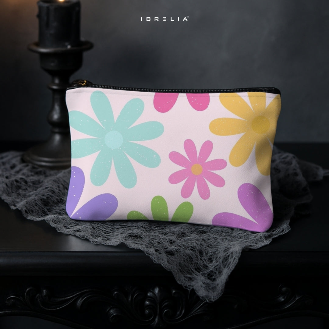 Pastel Daisy Bloom Makeup & Pencil Pouch – Cute Floral Aesthetic Organizer – IBRELIA™ IBRELIA