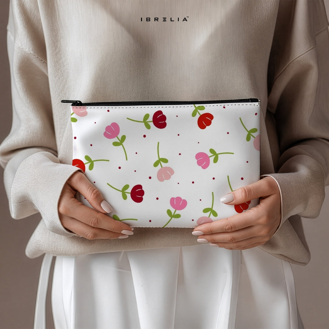 Minimal Tulip Blossom Makeup & Pencil Pouch – Cute Floral Aesthetic Organizer – IBRELIA™
