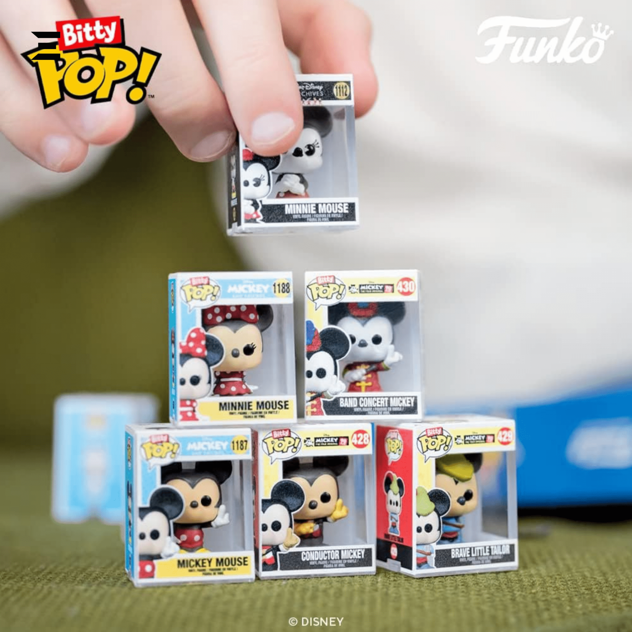Funko Bitty Pop! Disney Classics 4 - Pack – Minnie Mouse, Daisy Duck, Donald Duck & Mystery Mini Figure | Complete Disney Character Line - Up | IBRELIA™ Collectibles - IBRELIA
