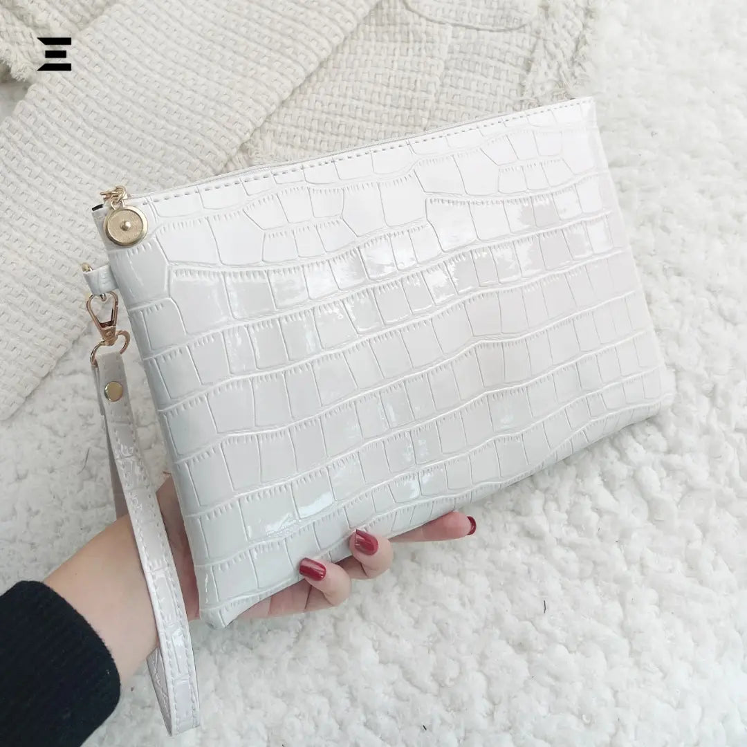 Premium White Crocodile-Embossed Women’s Clutch – Elegant Wristlet, PU Leather, Daily & Party Bag IBRELIA