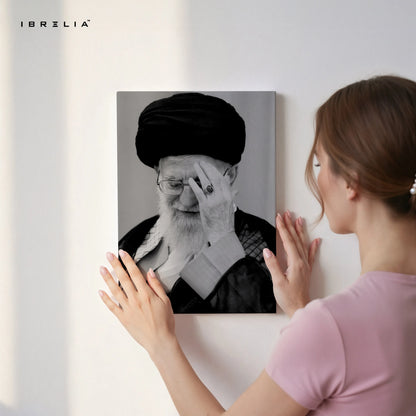 Black & White Leader Portrait Wall Art – Minimal Monochrome Canvas Frame | Powerful Expression Poster Pakistan | IBRELIA™ IBRELIA