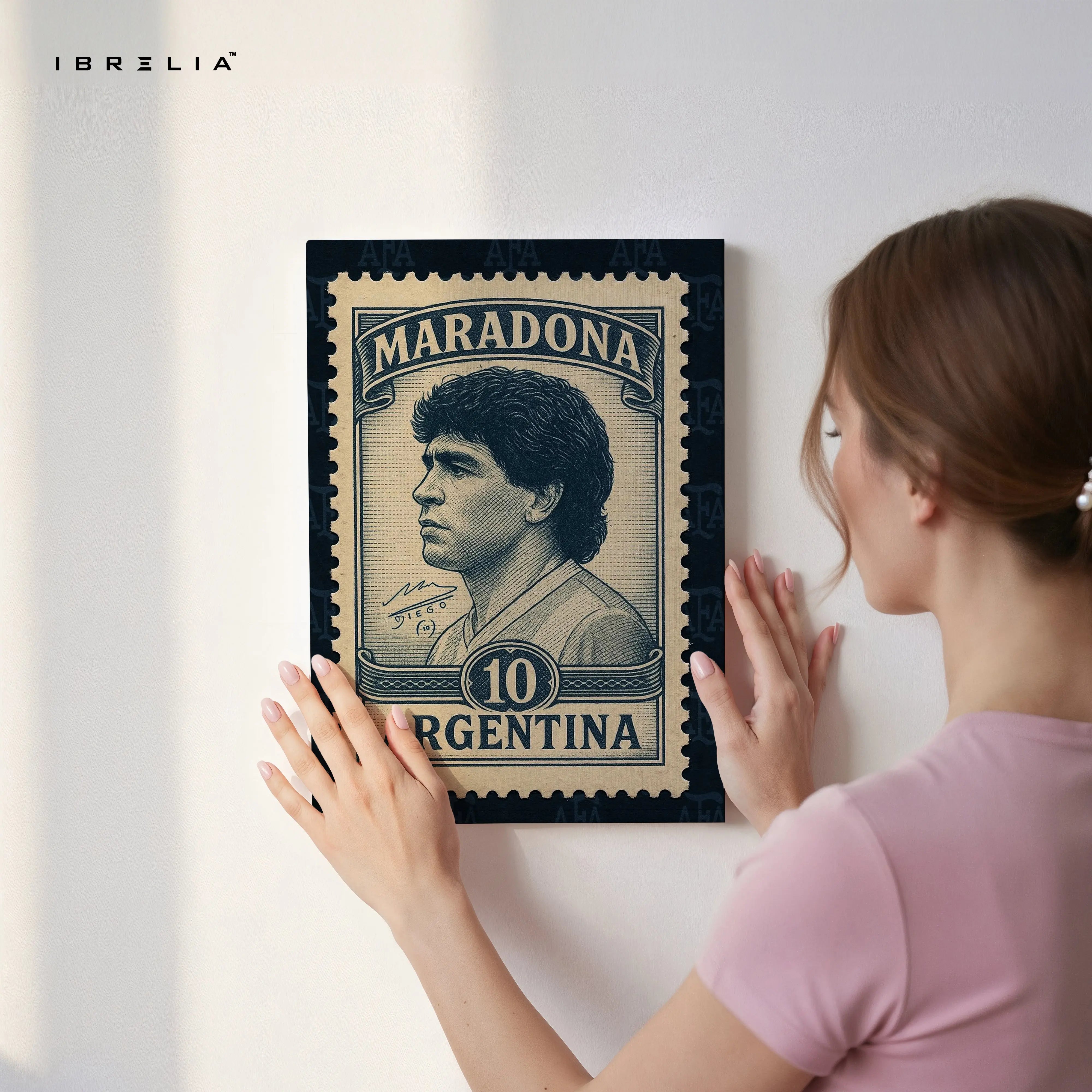 Diego Maradona Vintage Wall Art – Argentina Football Legend Canvas Frame | Retro Stamp Style Poster Pakistan | IBRELIA™ IBRELIA