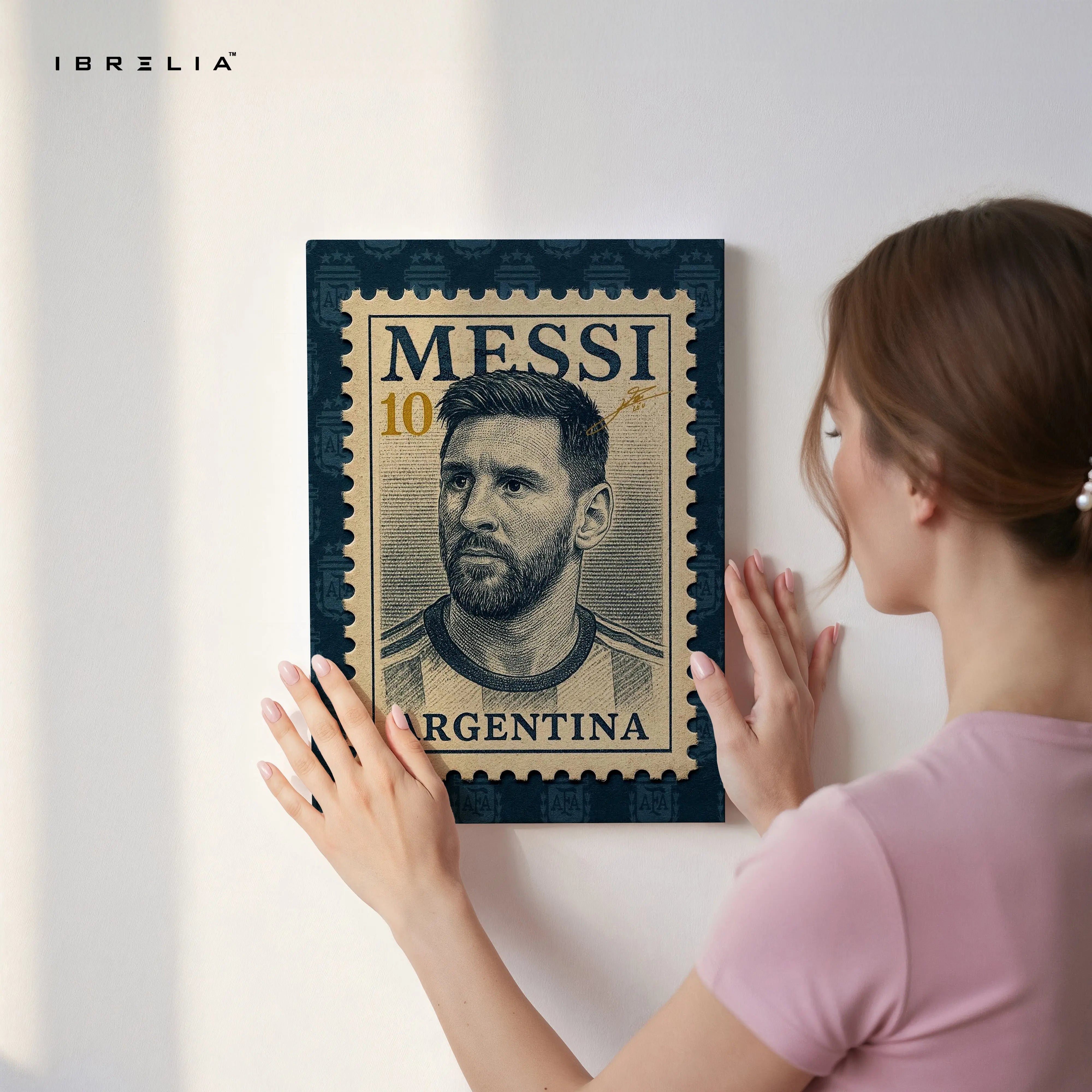 Lionel Messi Vintage Wall Art – Argentina Football Legend Canvas Frame | Retro Stamp Style Poster Pakistan | IBRELIA™ IBRELIA