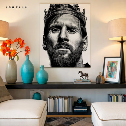 Lionel Messi Crown Portrait Wall Art – Black & White King Messi Canvas Frame | Football Legend Poster Pakistan | IBRELIA™ IBRELIA