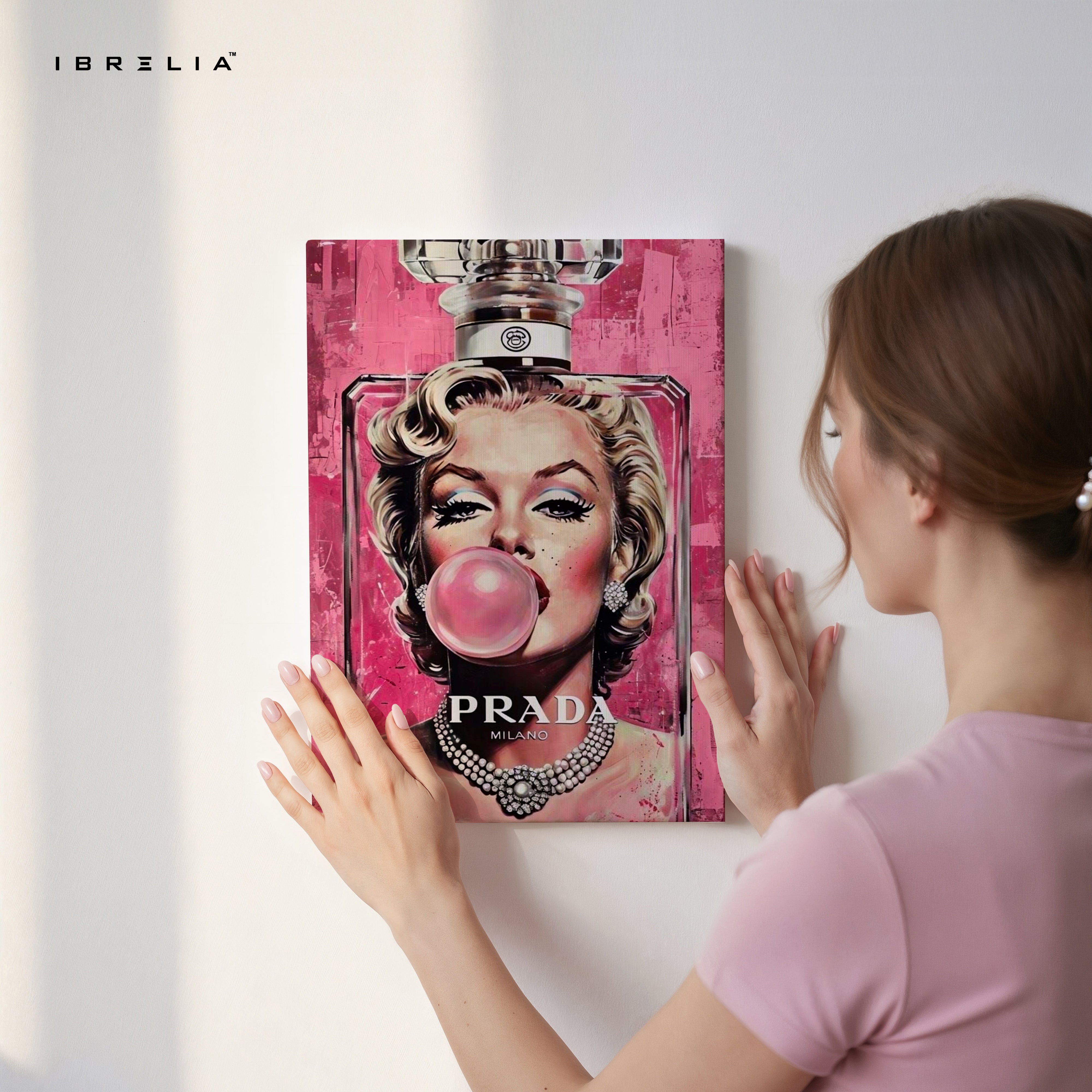 Bubble Glam Icon Art – 4K Ultra Wrap Frame Wall Art in Pakistan | IBRELIA™