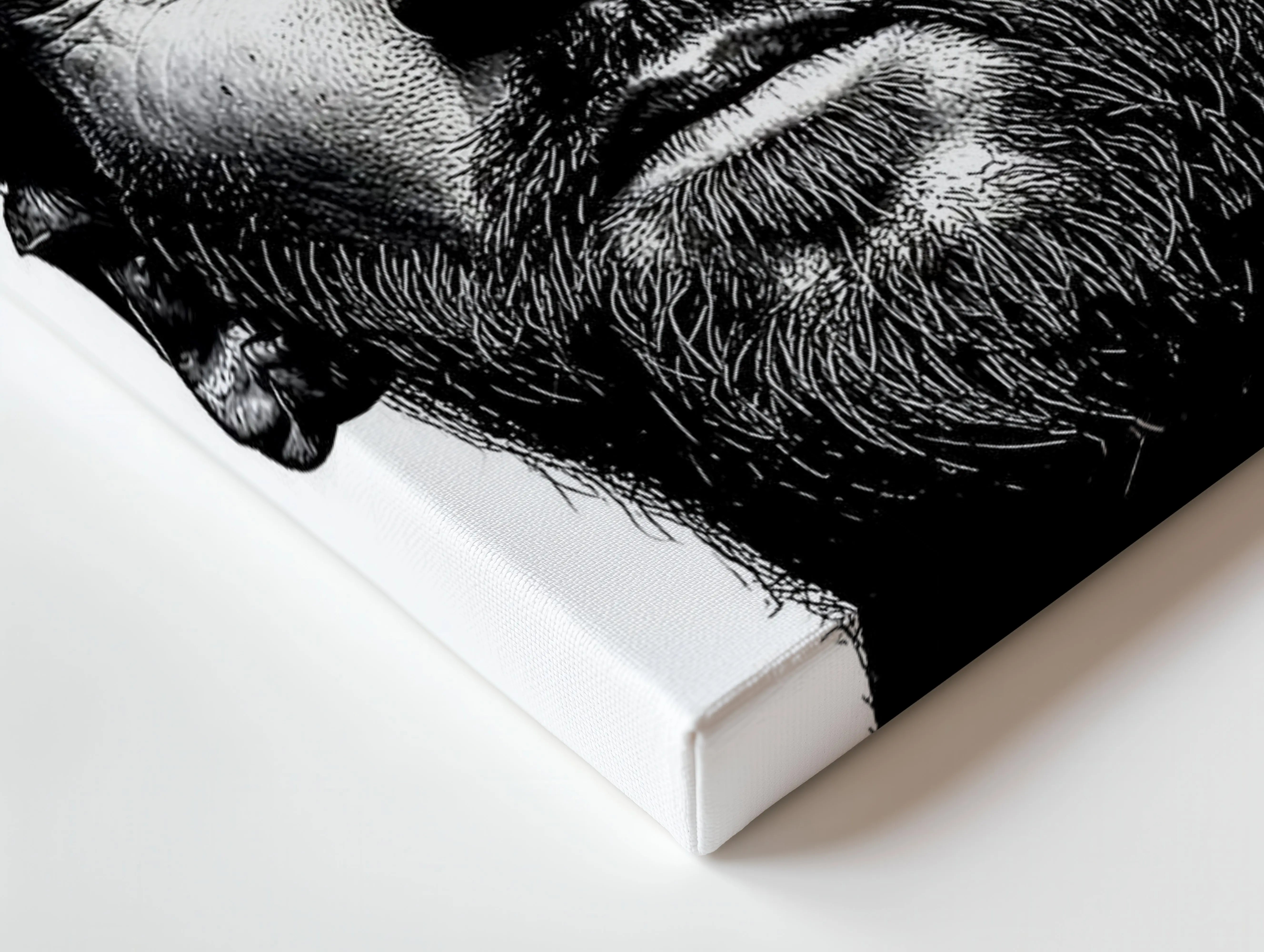 Lionel Messi Crown Portrait Wall Art – Black & White King Messi Canvas Frame | Football Legend Poster Pakistan | IBRELIA™ IBRELIA