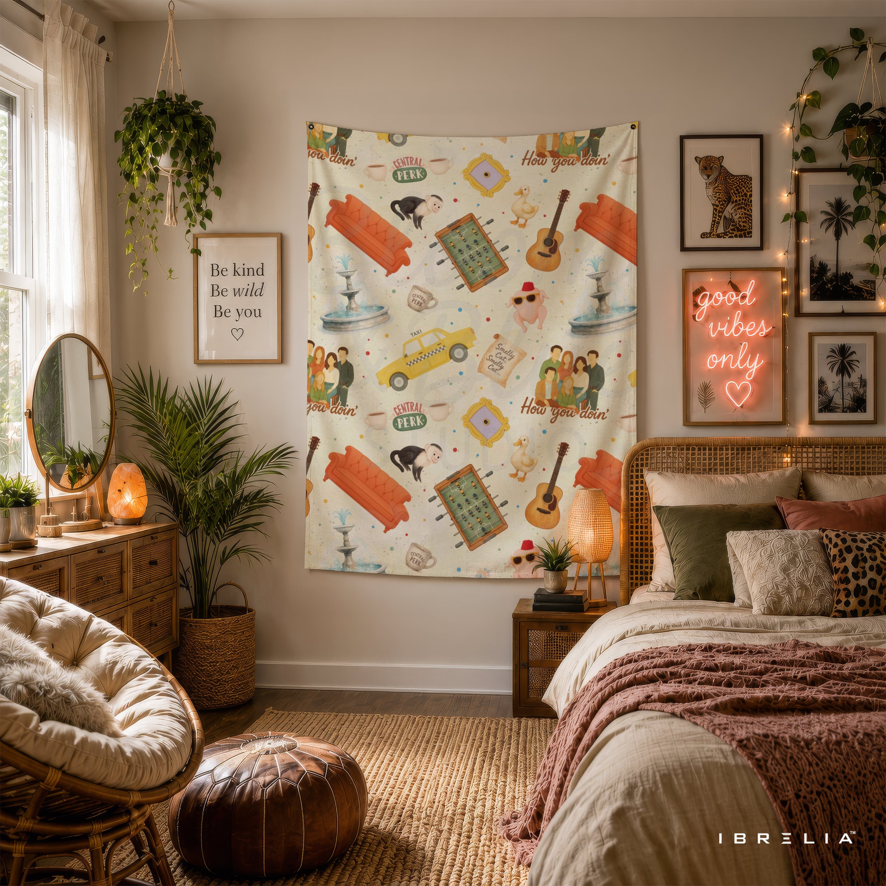 Friends Icons Pattern Wall Tapestry – Central Perk Sitcom Room Decor