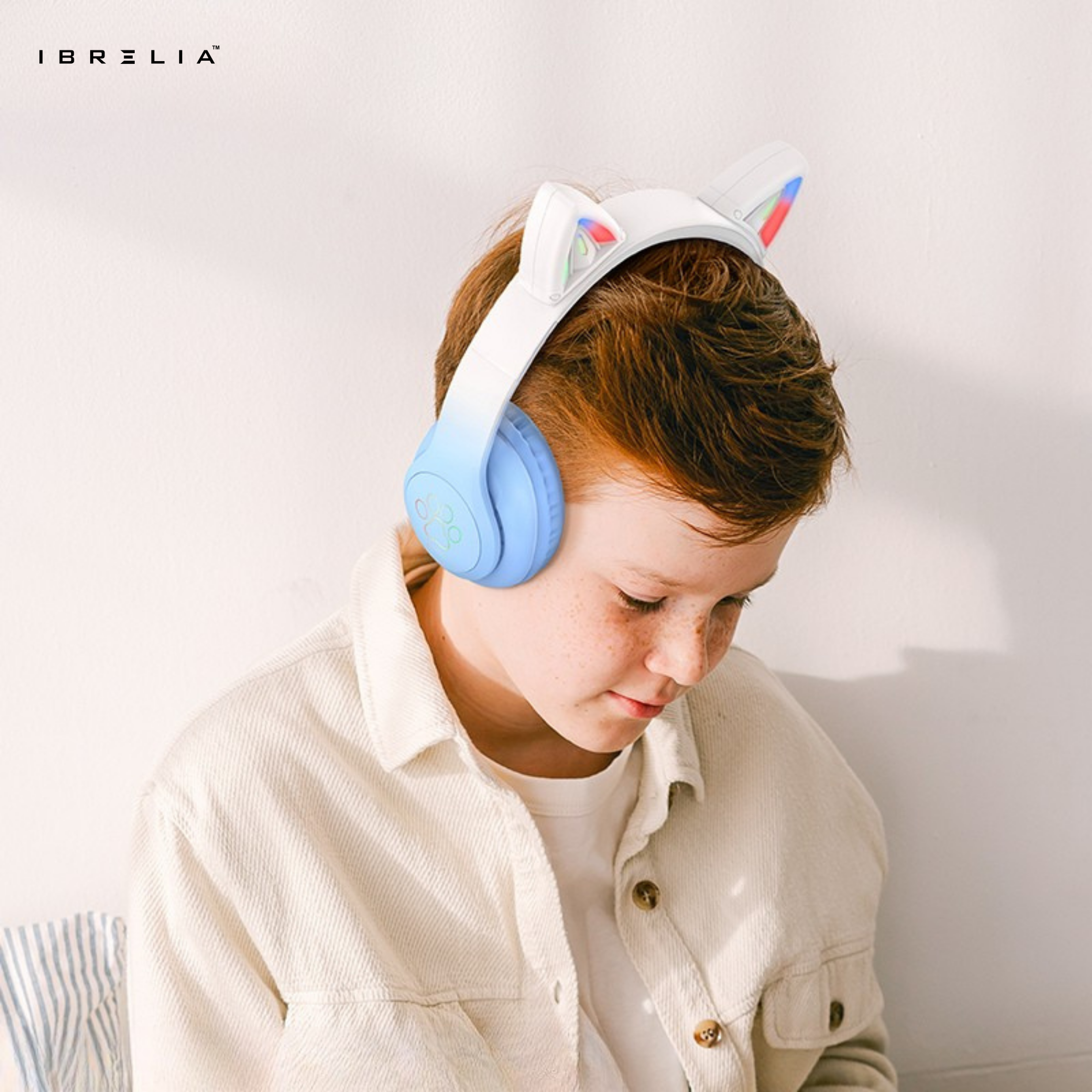 HOCO W42 Cat Ear Wireless Bluetooth Headphones – LED Light Ears, 12H Playtime | IBRELIA™