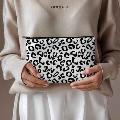Monochrome Leopard Pattern Makeup & Pencil Pouch – Black & White Aesthetic Organizer – IBRELIA™