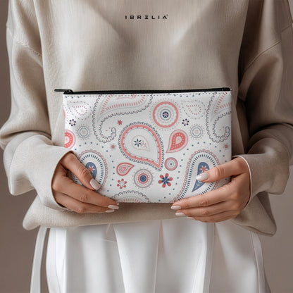 Pastel Paisley Makeup & Pencil Pouch – Elegant Boho Aesthetic Organizer – IBRELIA™