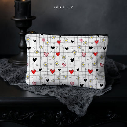 Heart & Daisy Grid Makeup & Pencil Pouch – Cute Minimal Aesthetic Organizer – IBRELIA™