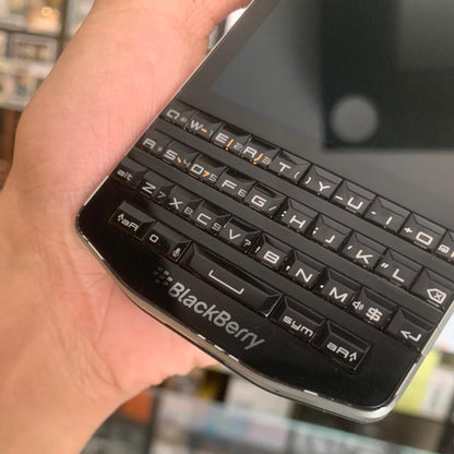 BlackBerry Porsche Design P’9983 | Pre-Owned | Luxury QWERTY Smartphone | Rare Collector Phone