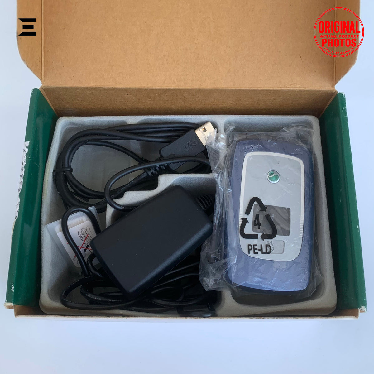 Sony Ericsson Z1010 | Brand New | Complete Box & Accessories | Rare 3G Video Calling Phone