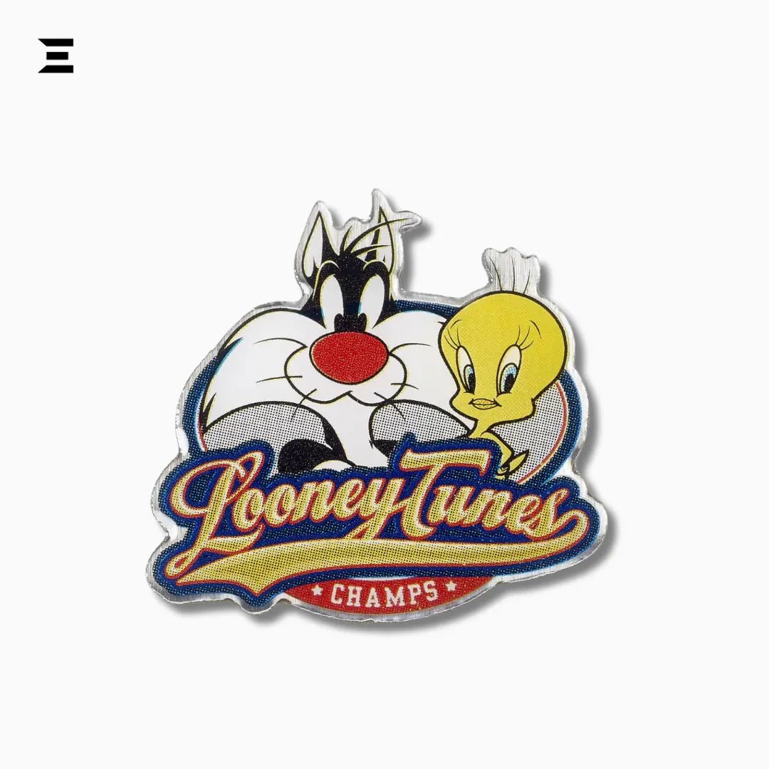 Looney Tunes Sylvester & Tweety Pin Badge – Official Collectible - IBRELIA