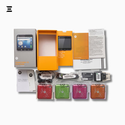 Motorola Flipout MB511 (Unlocked) Square Android Smartphone with Swivel QWERTY Keyboard – Complete Box Set
