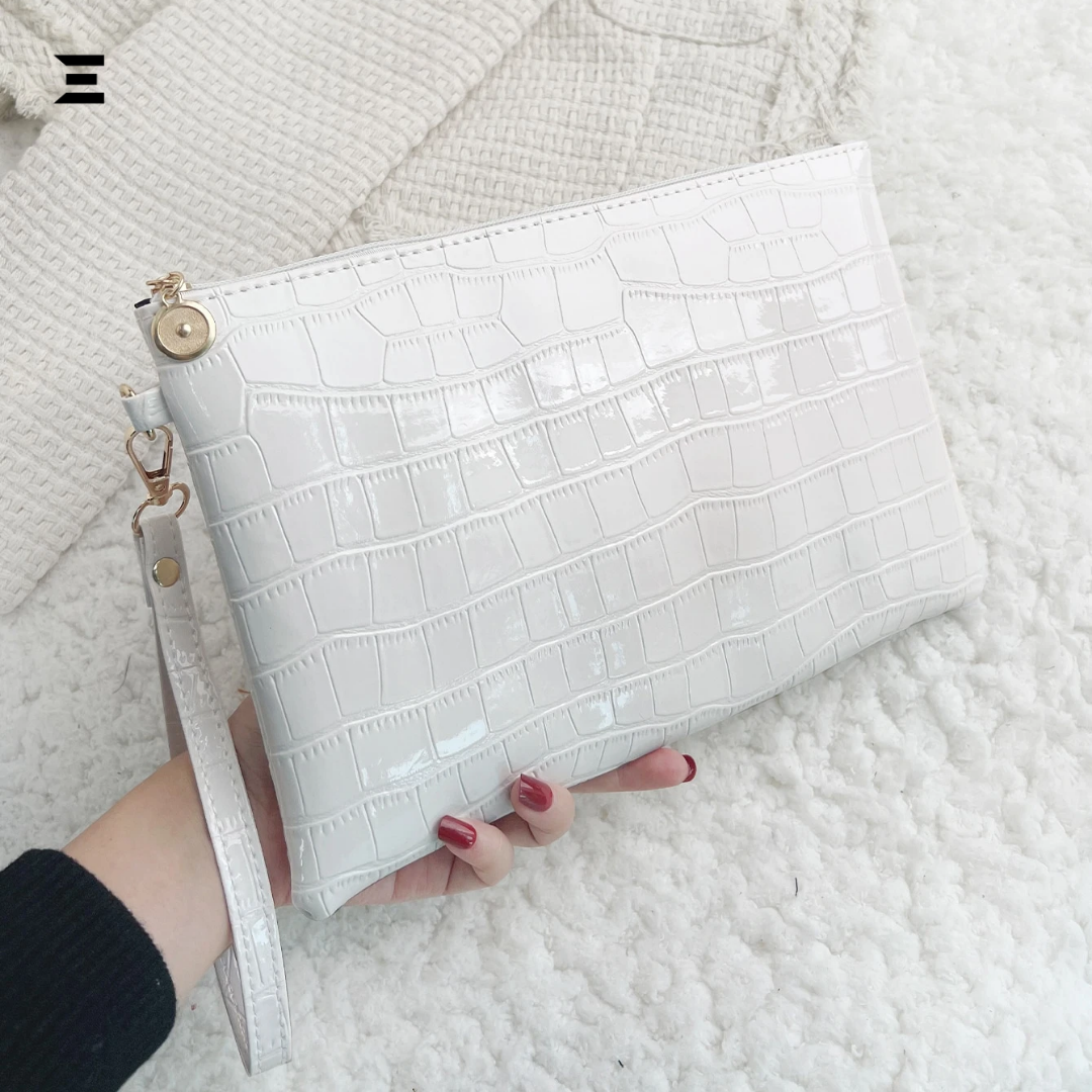 Premium White Crocodile-Embossed Women’s Clutch – Elegant Wristlet, PU Leather, Daily & Party Bag