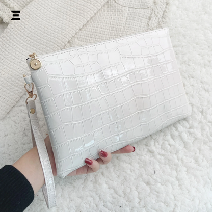 Premium White Crocodile-Embossed Women’s Clutch – Elegant Wristlet, PU Leather, Daily & Party Bag