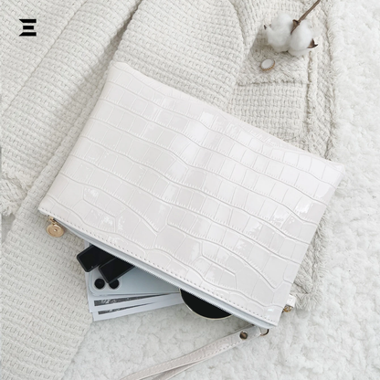 Premium White Crocodile-Embossed Women’s Clutch – Elegant Wristlet, PU Leather, Daily & Party Bag