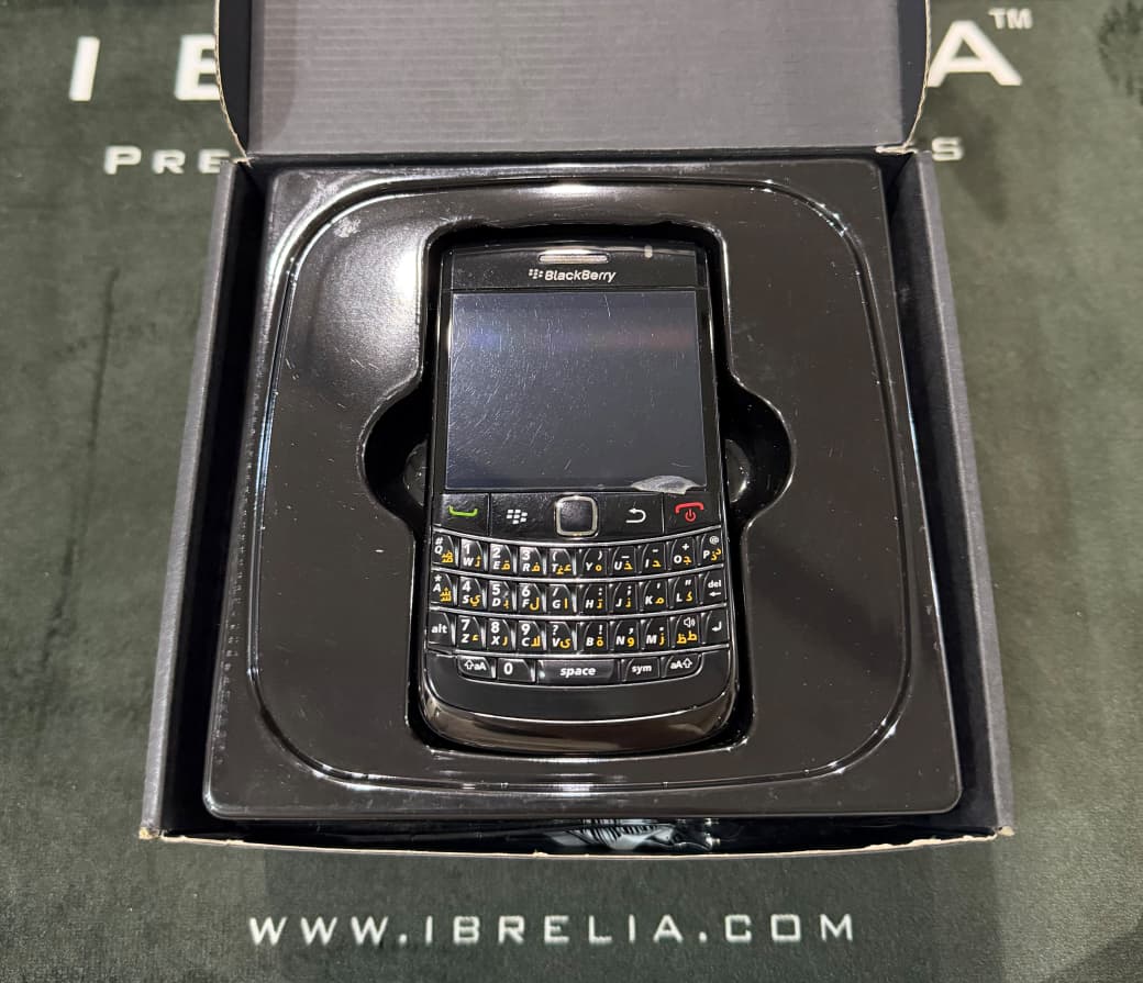 BlackBerry Bold 9780 (Bold 3) Black | Brand New with Minor Side Wear | Complete Original Box & Accessories